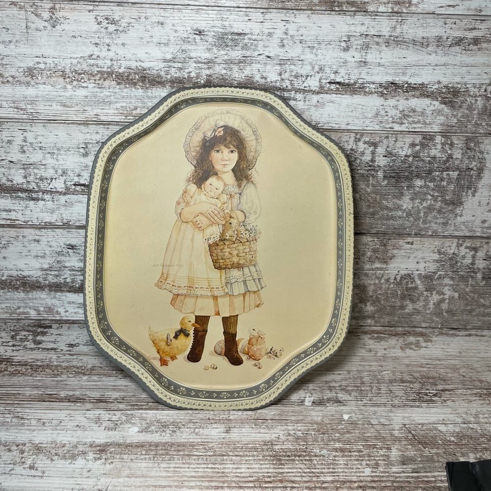 💎 Victoria’s Easter 💎 The Heirloom Tradition Tray